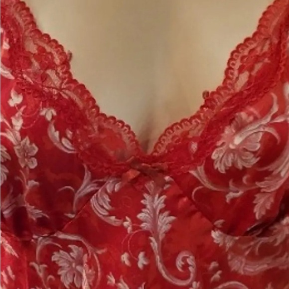 Adonna Feminine Red Lace Women's (Plus XXLg) Slip-dress/Sleep-dress Lingerie - Picture 8 of 11